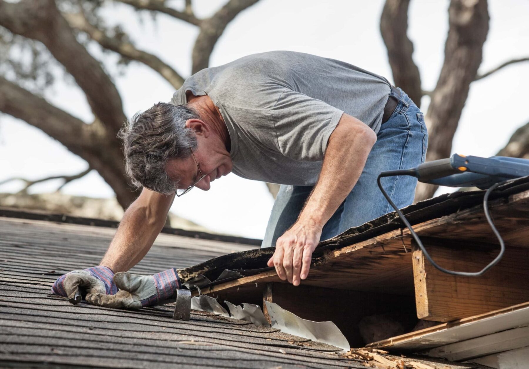 What Is Routine Roof Maintenance? 1 Routine of Roof Maintenance