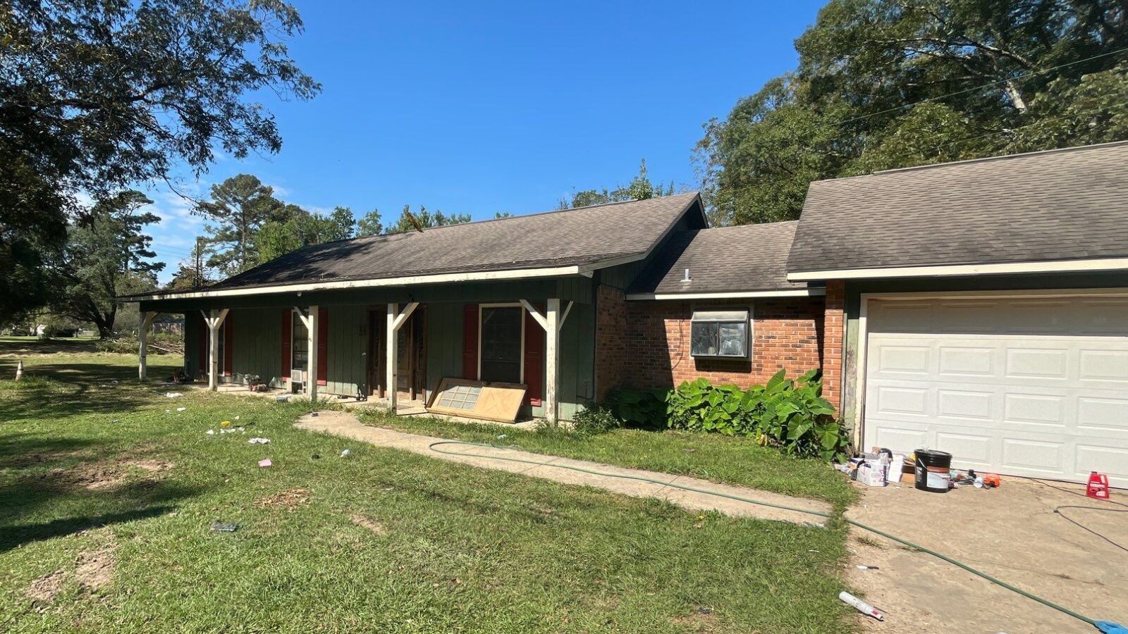 Securing Loose Shingles Before Major Storms In Louisiana 1 loose shingles repair Louisiana storms
