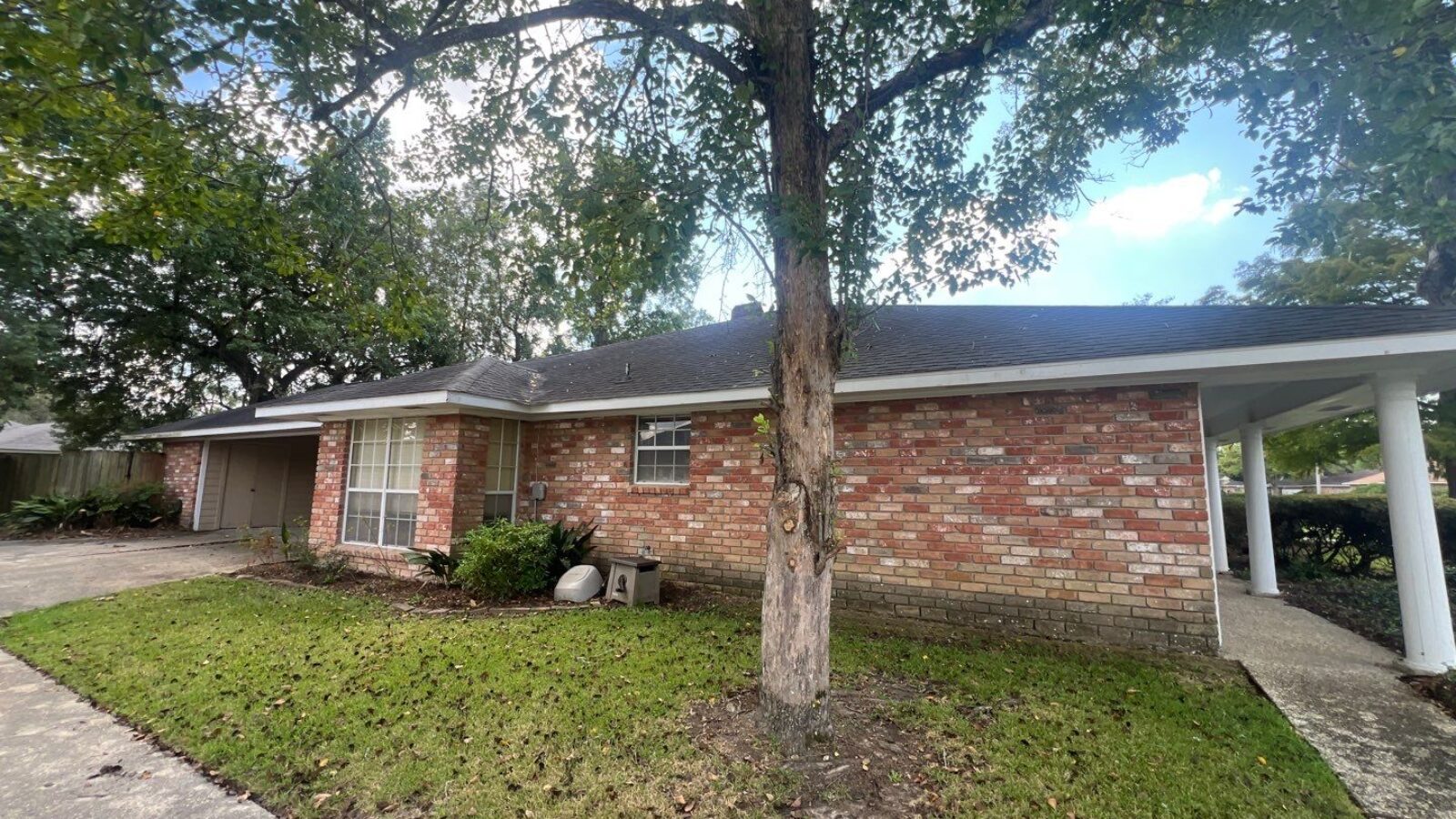 Seasonal Roof Inspection Guide For Louisiana Homeowners 1 seasonal roof inspection Louisiana guide