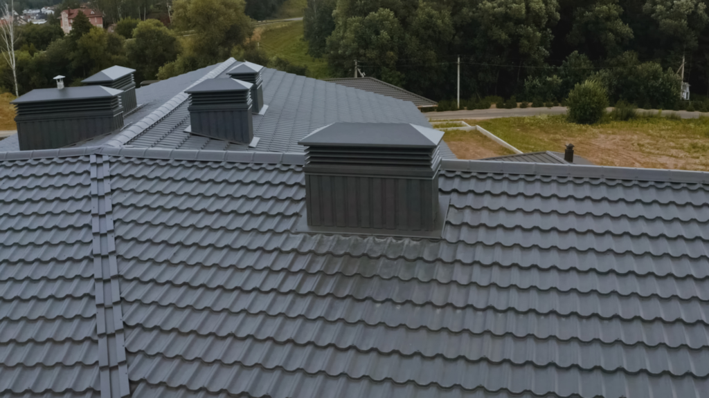 Choosing the Right Style and Color for Your New Metal Roof 1 metal roof style